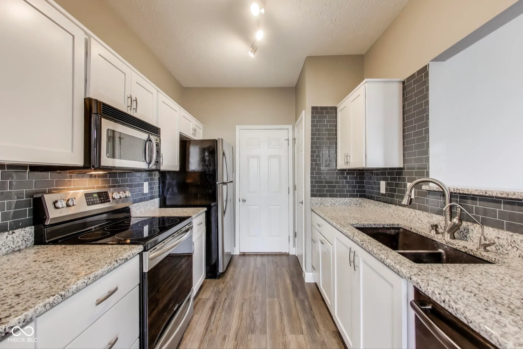 Beech Grove, Indiana 46107, United States, 3 Bedrooms Bedrooms, ,3 BathroomsBathrooms,Residential,Active,220182