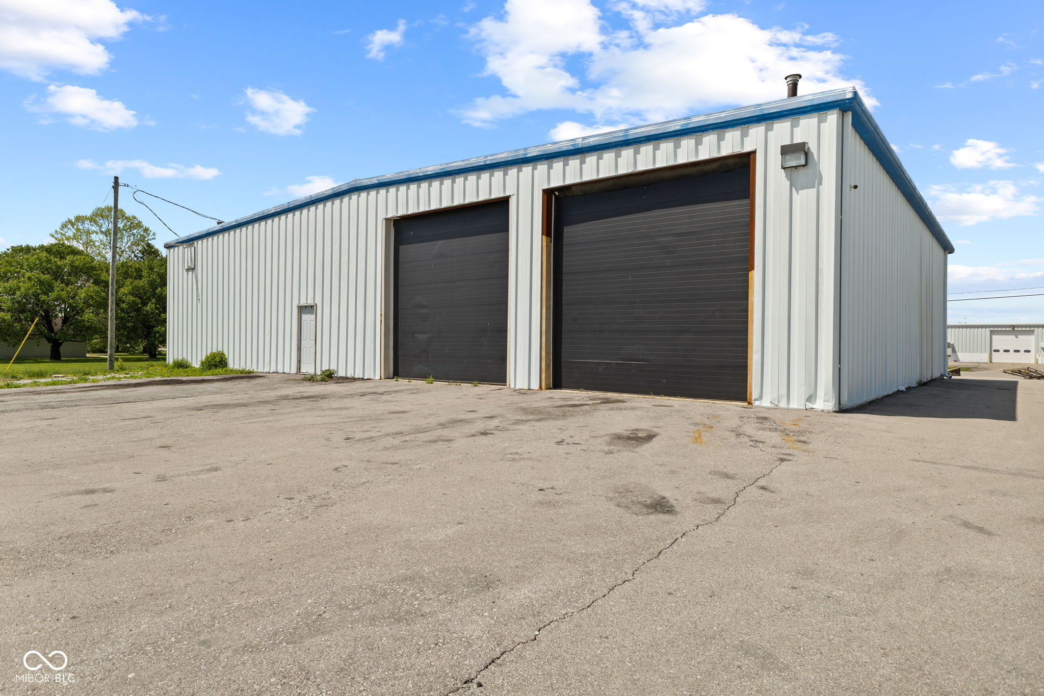 695 Industrial Drive