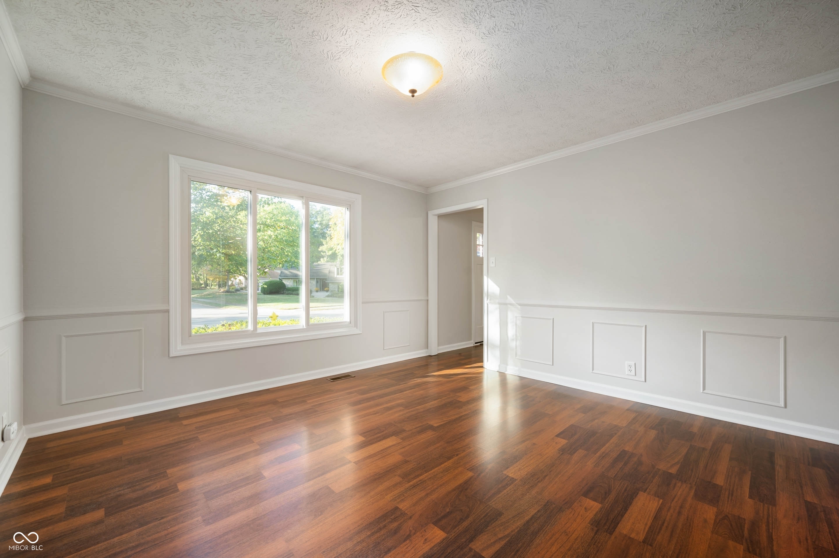 1346 Smokey Row Lane