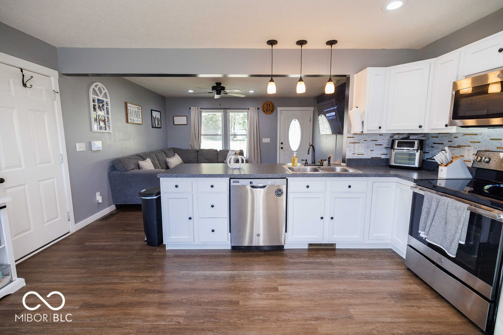 3161 S Yonkers Street