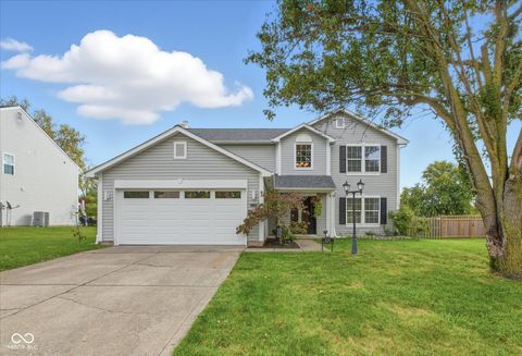 Photo of 6319 Breezeway Court, Indianapolis, IN 46254 (MLS # 22069915)