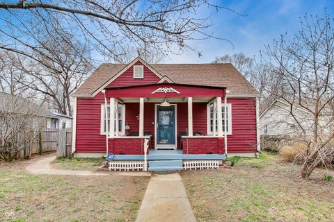Photo of 2816 W Ray Street, Indianapolis, IN 46221 (MLS # 22088045)