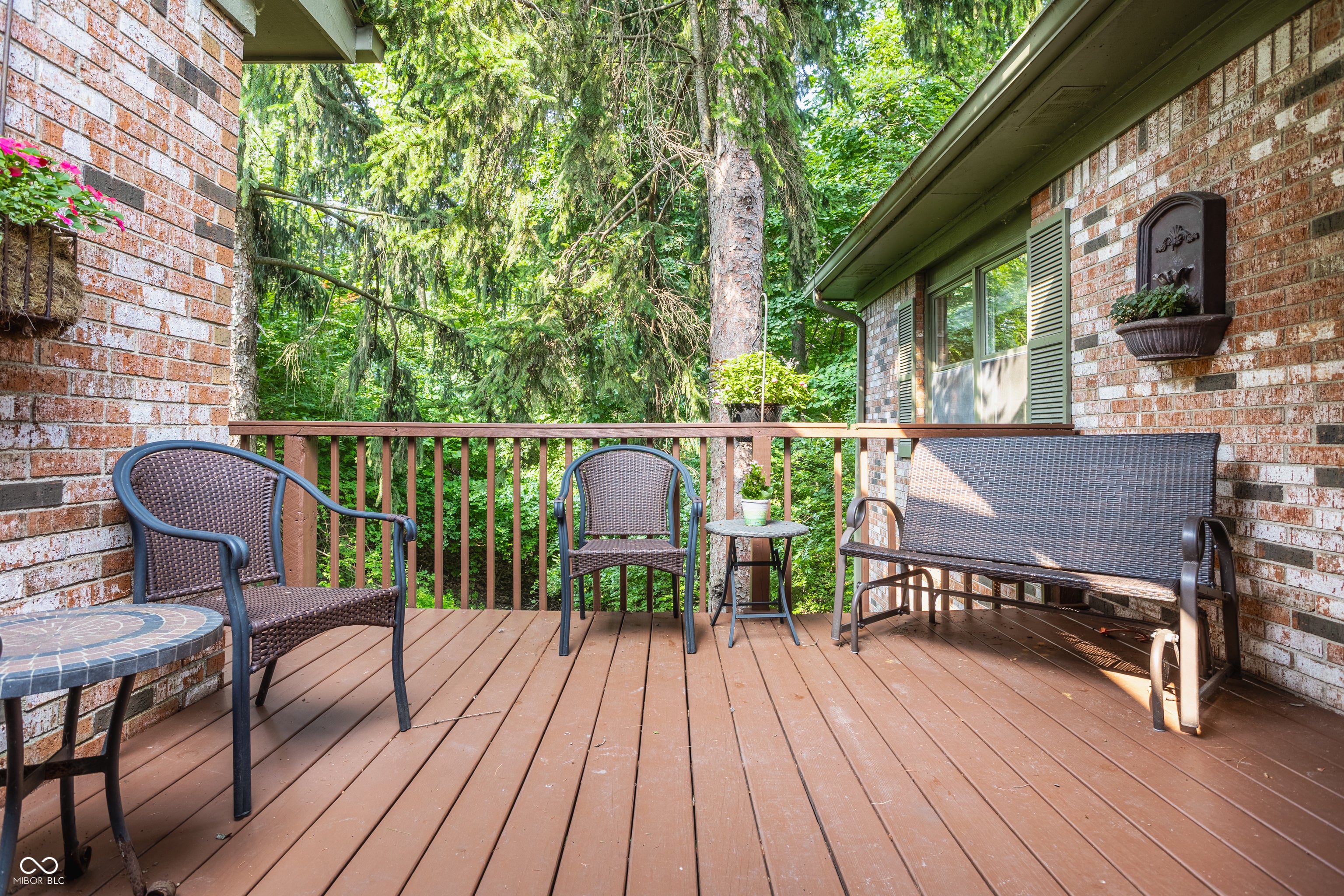 5382 Thicket Hill Lane 0
