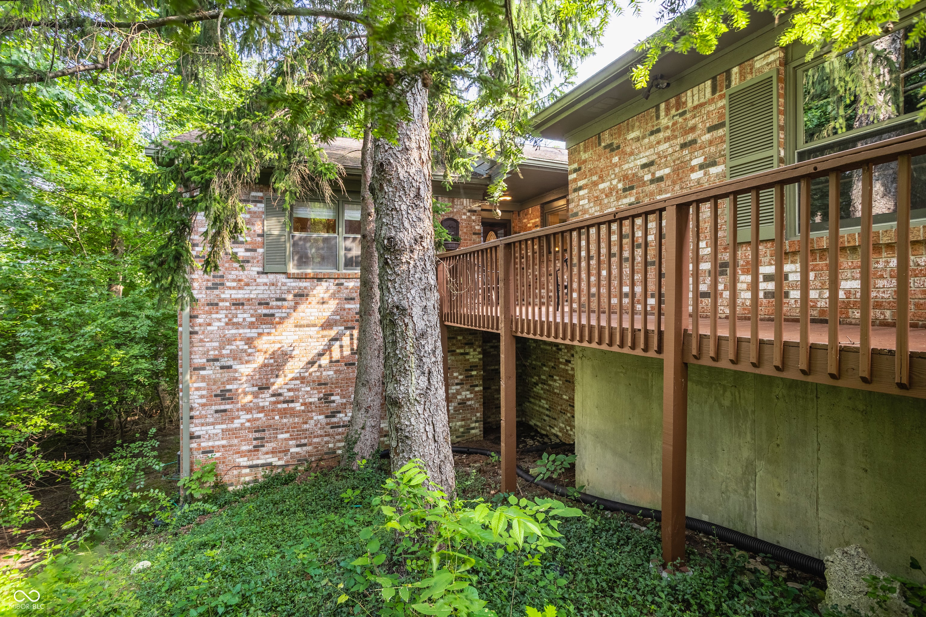5382 Thicket Hill Lane 0
