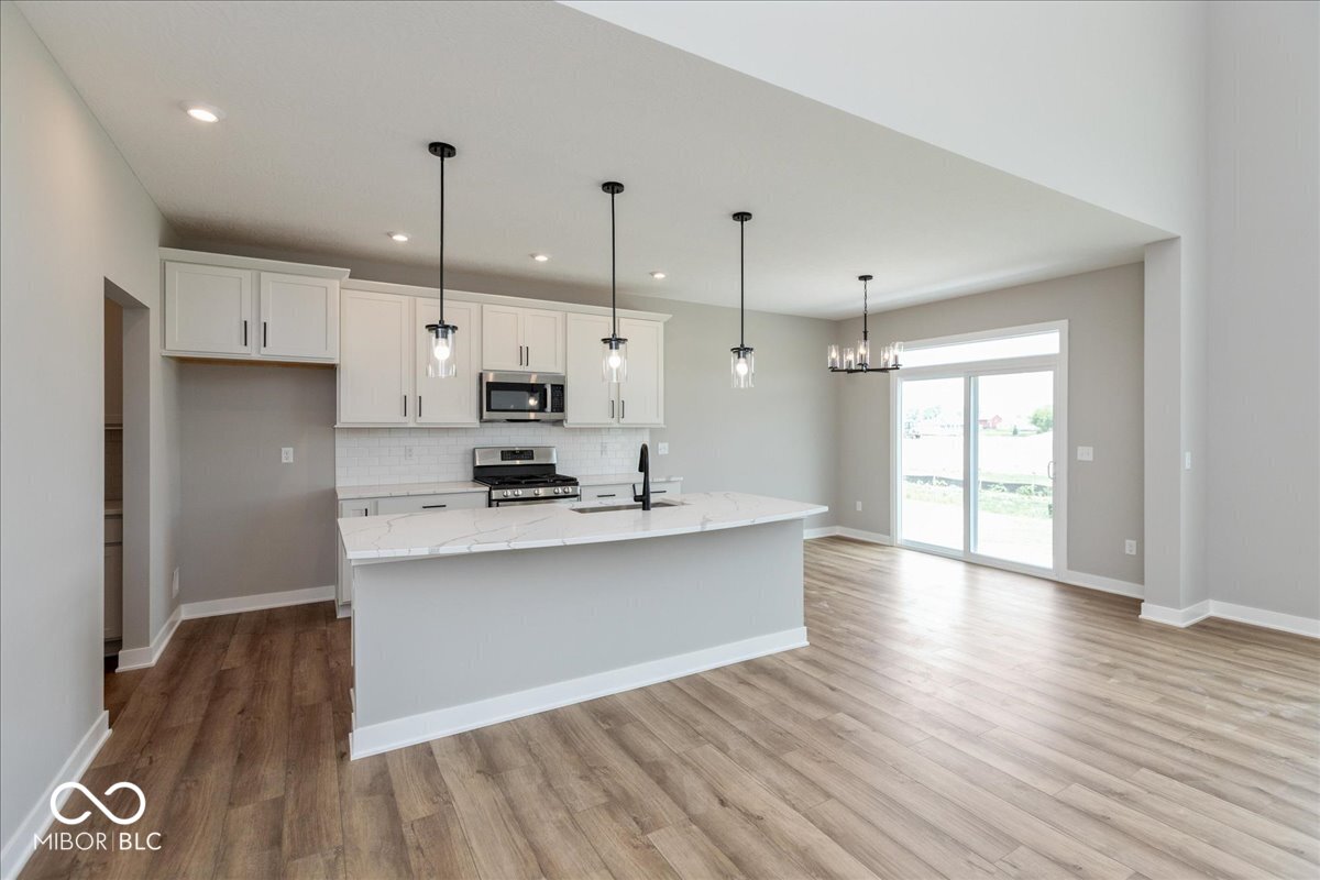 618 Firefly Court