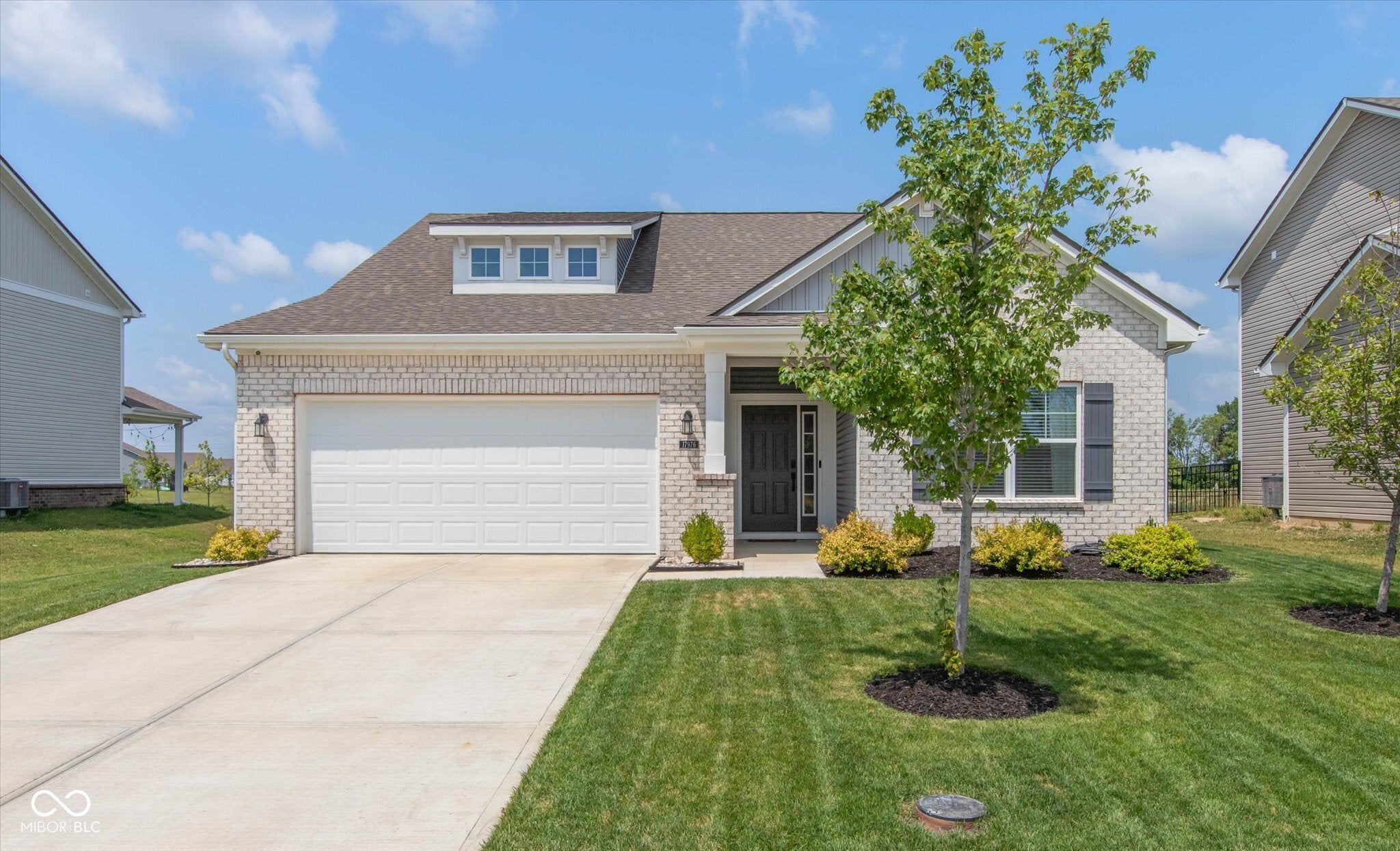 17976 Paula Walk