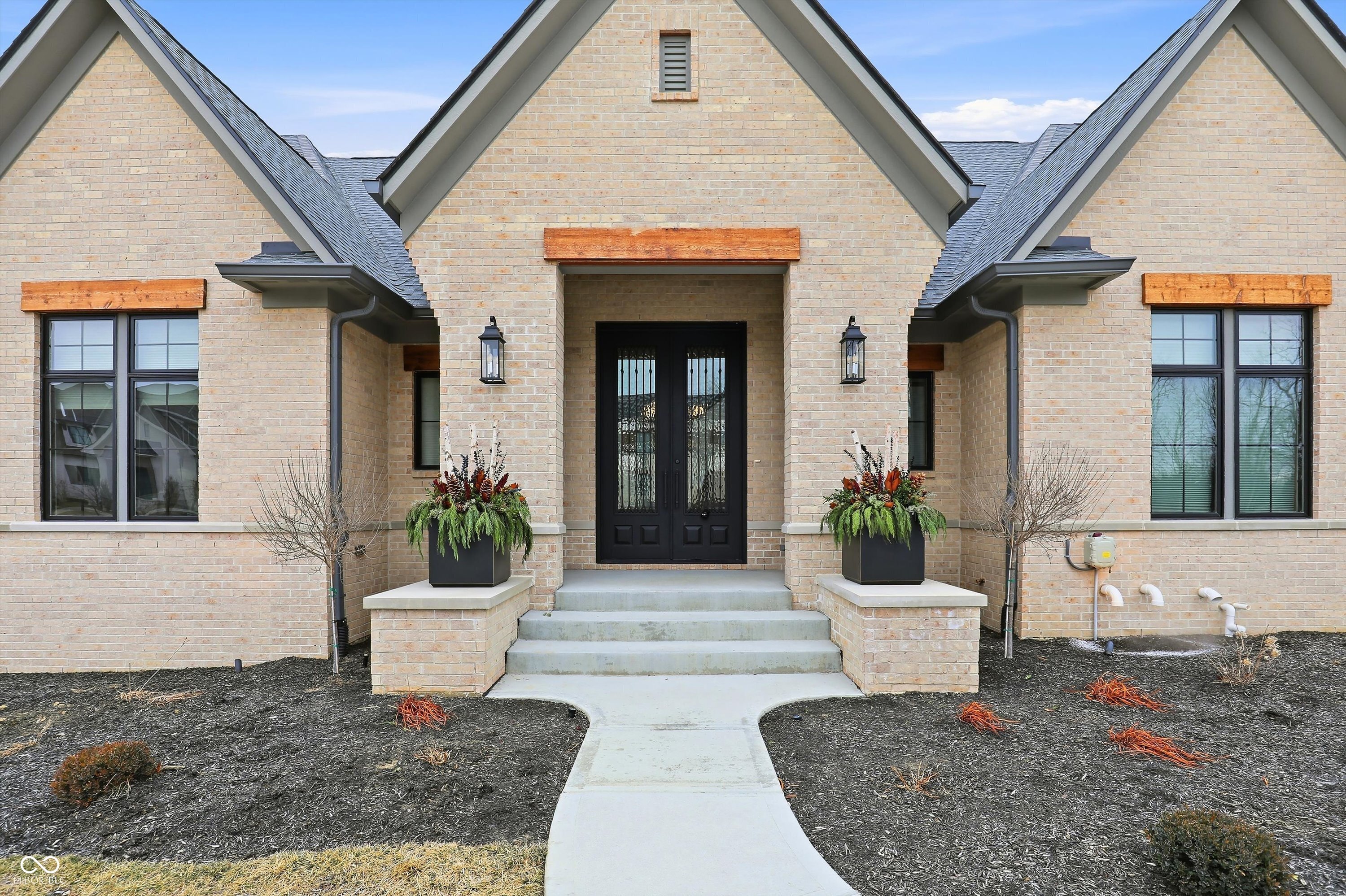 6761 Wellington Circle