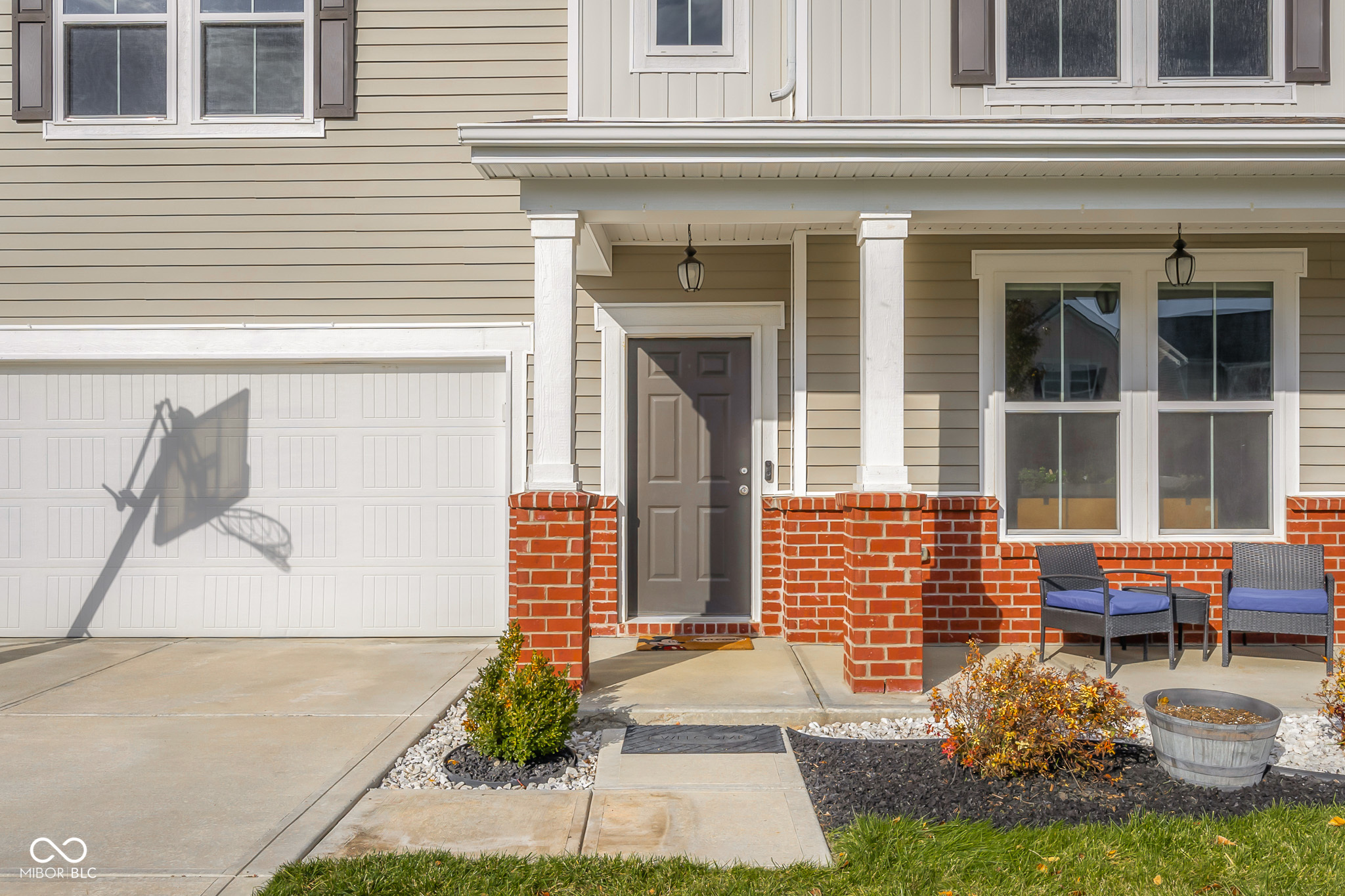 2402 Creekland Drive