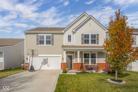 Photo of 2402 Creekland Drive, Columbus, IN 47201 (MLS # 22073720)