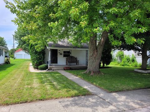 Photo of 814 Mill Street, Tipton, IN 46072 (MLS # 22054733)