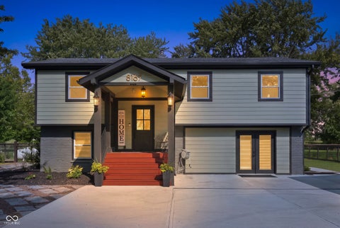 Photo of 8167 S County Road 525 E, Mooresville, IN 46158 (MLS # 22122944)