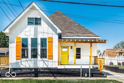 Photo of 918 S State Avenue, Indianapolis, IN 46203 (MLS # 22074906)