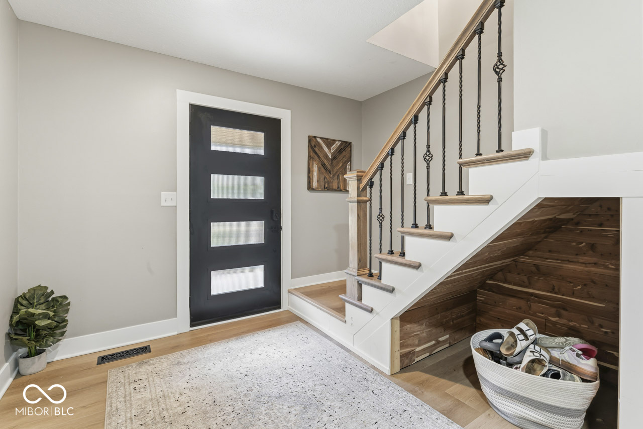 939 Elmwood Circle