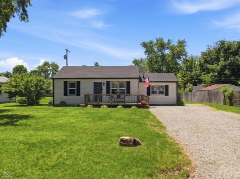 Photo of 3286 Grace Street, Greenwood, IN 46143 (MLS # 22101406)