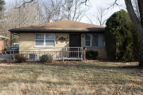 Photo of 3937 N Irvington Avenue, Indianapolis, IN 46226 (MLS # 22080510)