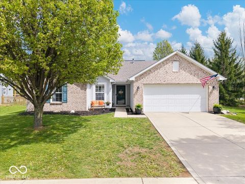 Photo of 7260 Blue Ridge Drive, Noblesville, IN 46062 (MLS # 22095631)