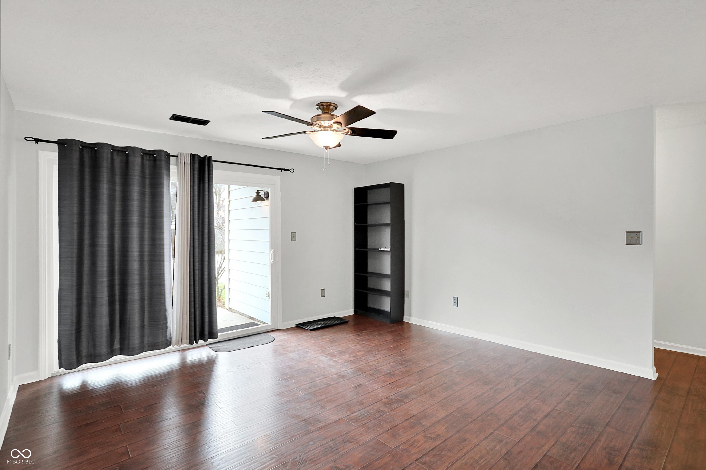 8418 Glenwillow Lane 103