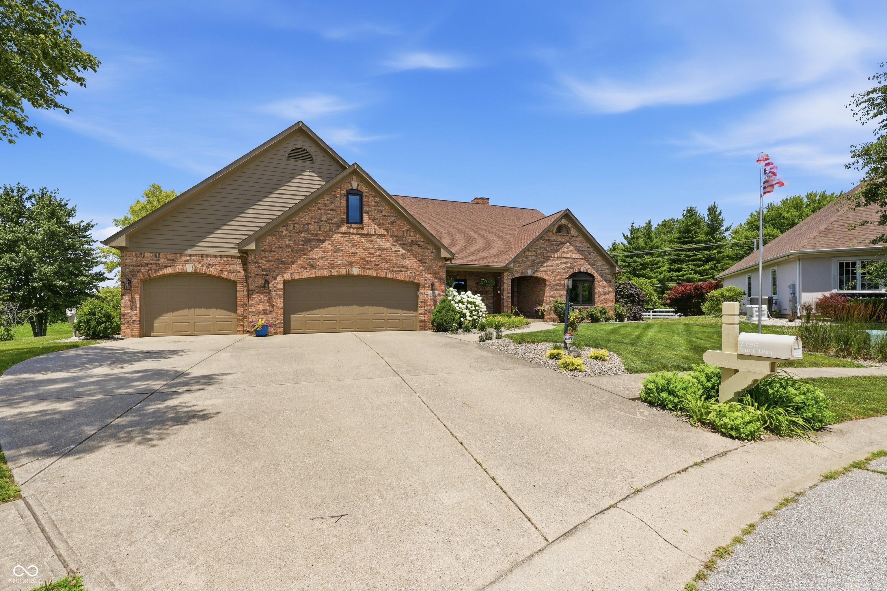 2496 Turf Way