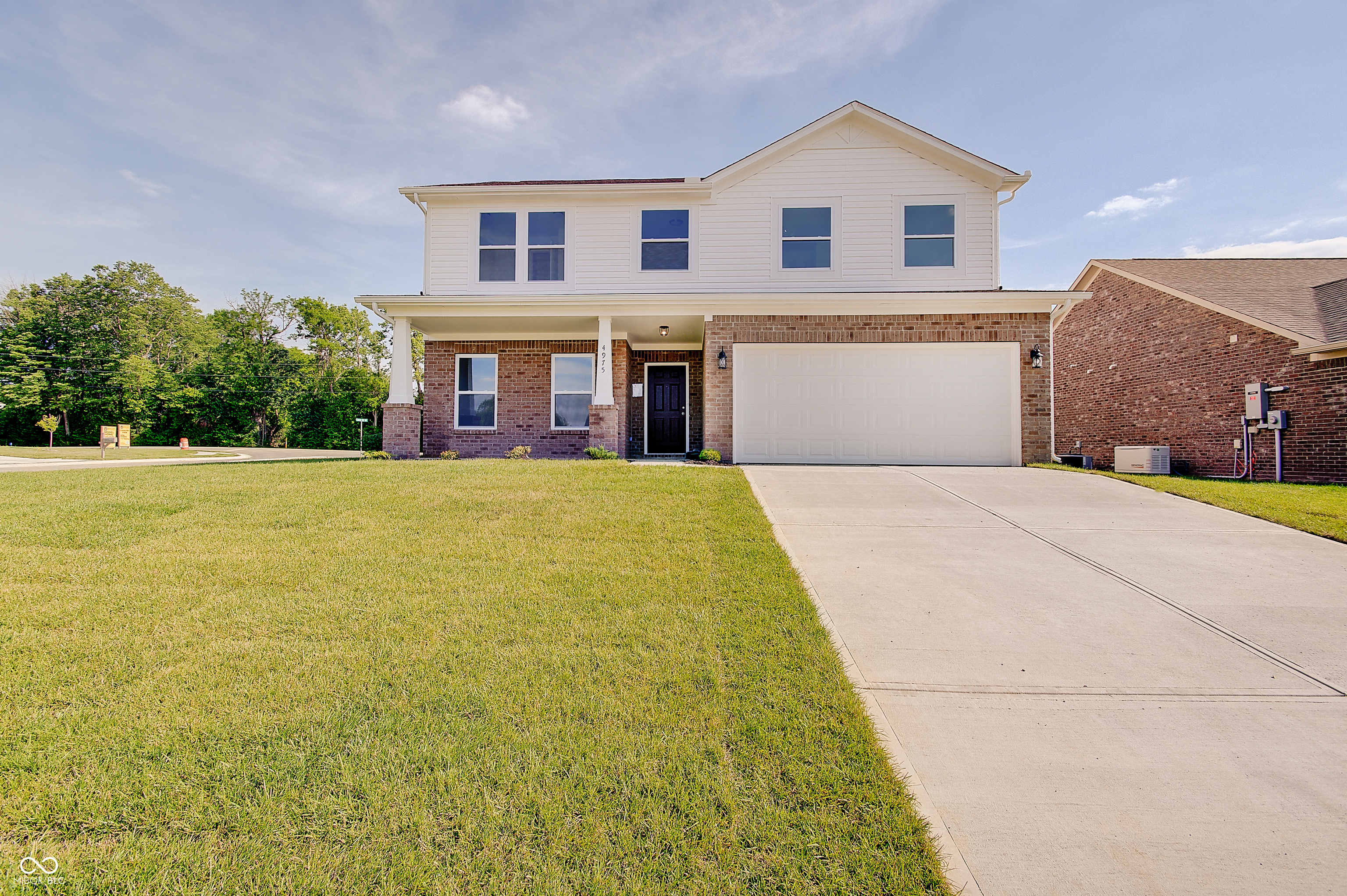 4975 E Daisy Lane