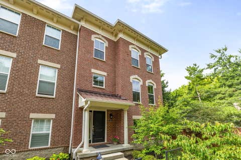 Photo of 9448 Oakley Drive, Indianapolis, IN 46260 (MLS # 22107237)