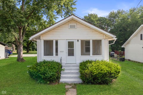Photo of 2010 Ohio Avenue, Anderson, IN 46016 (MLS # 22118456)