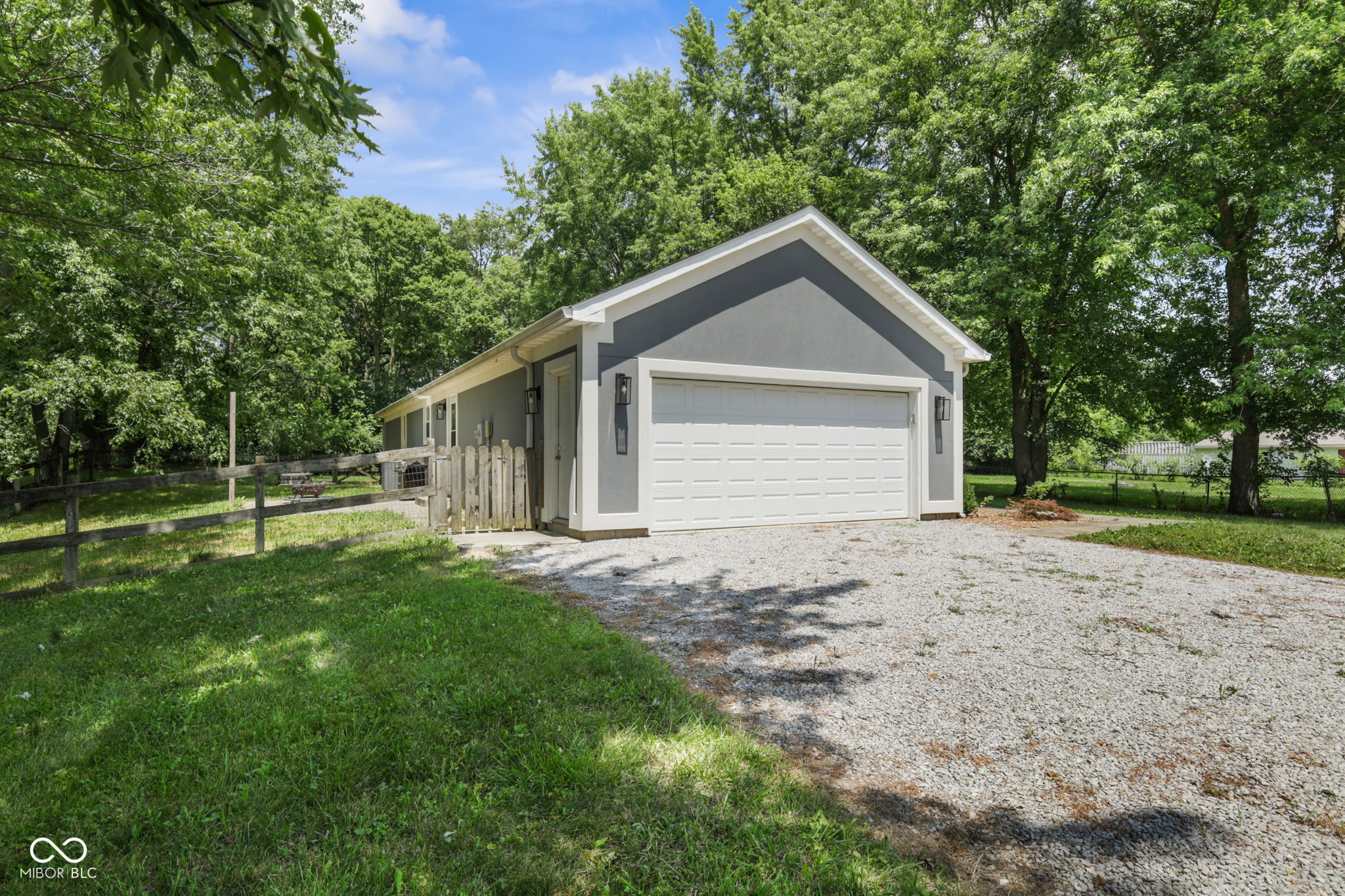 104 W County Road 500 S