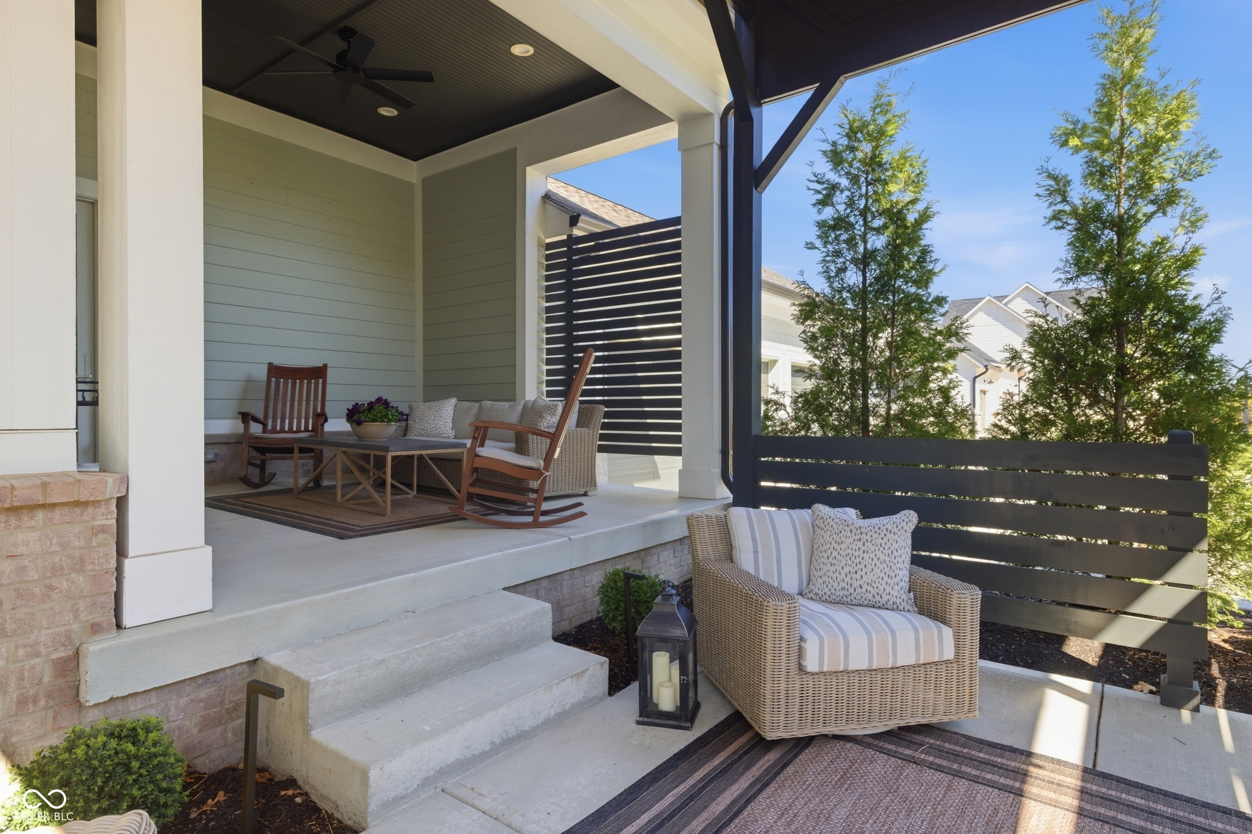 14991 Oak Hollow Lane W