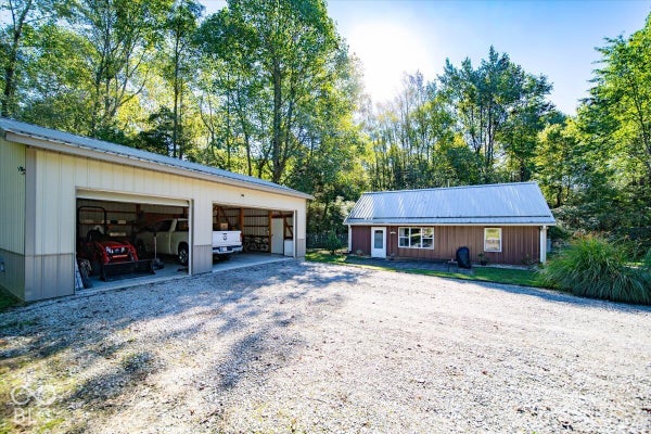 7654 E BILL SMITH DR, MARTINSVILLE, IN 46151 - Image ebb0cfb25aad770ec7e2b97996fe78ca/2209064651