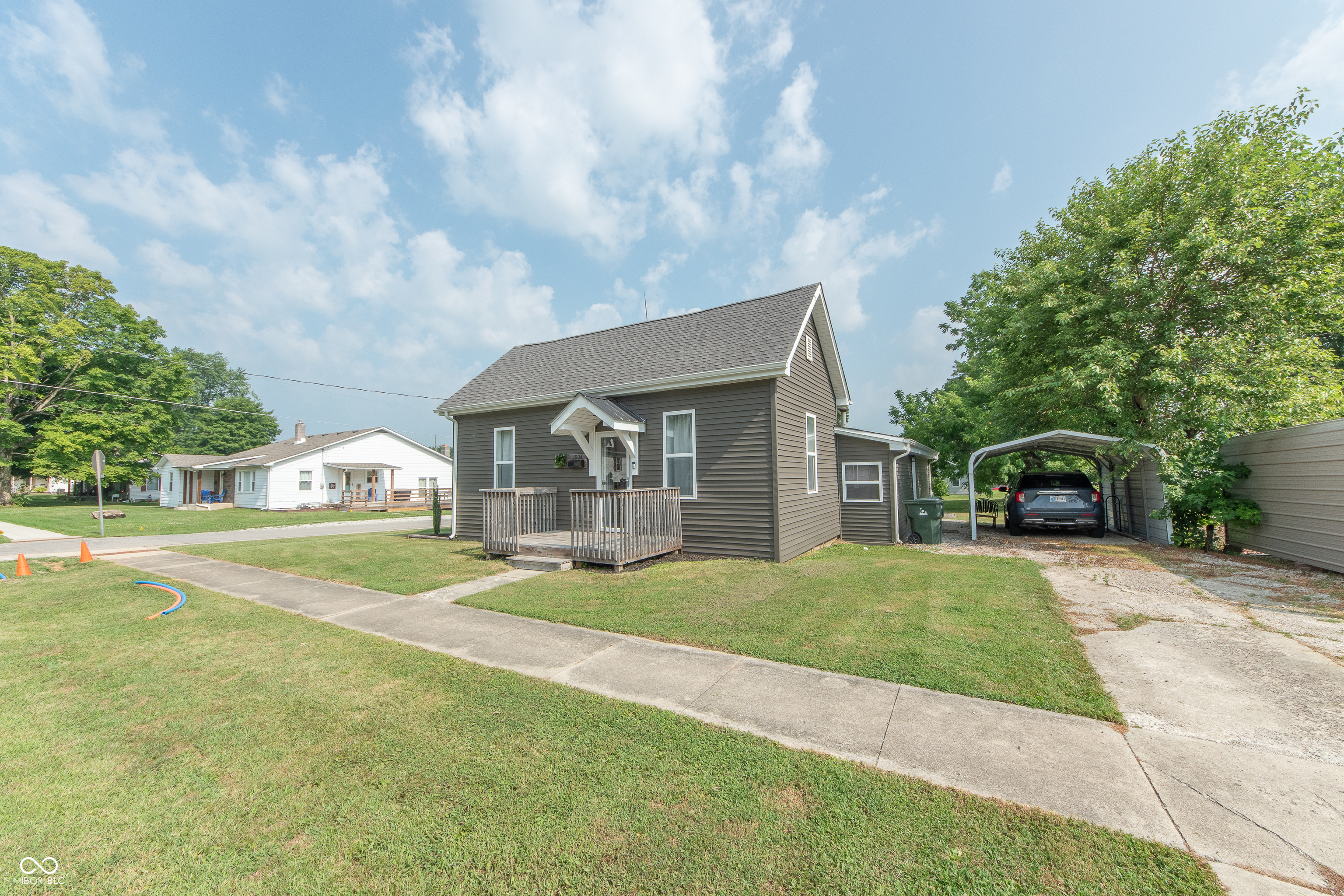 Photo 1 of 26 — 1004 Washington Street, Hope, IN 47246