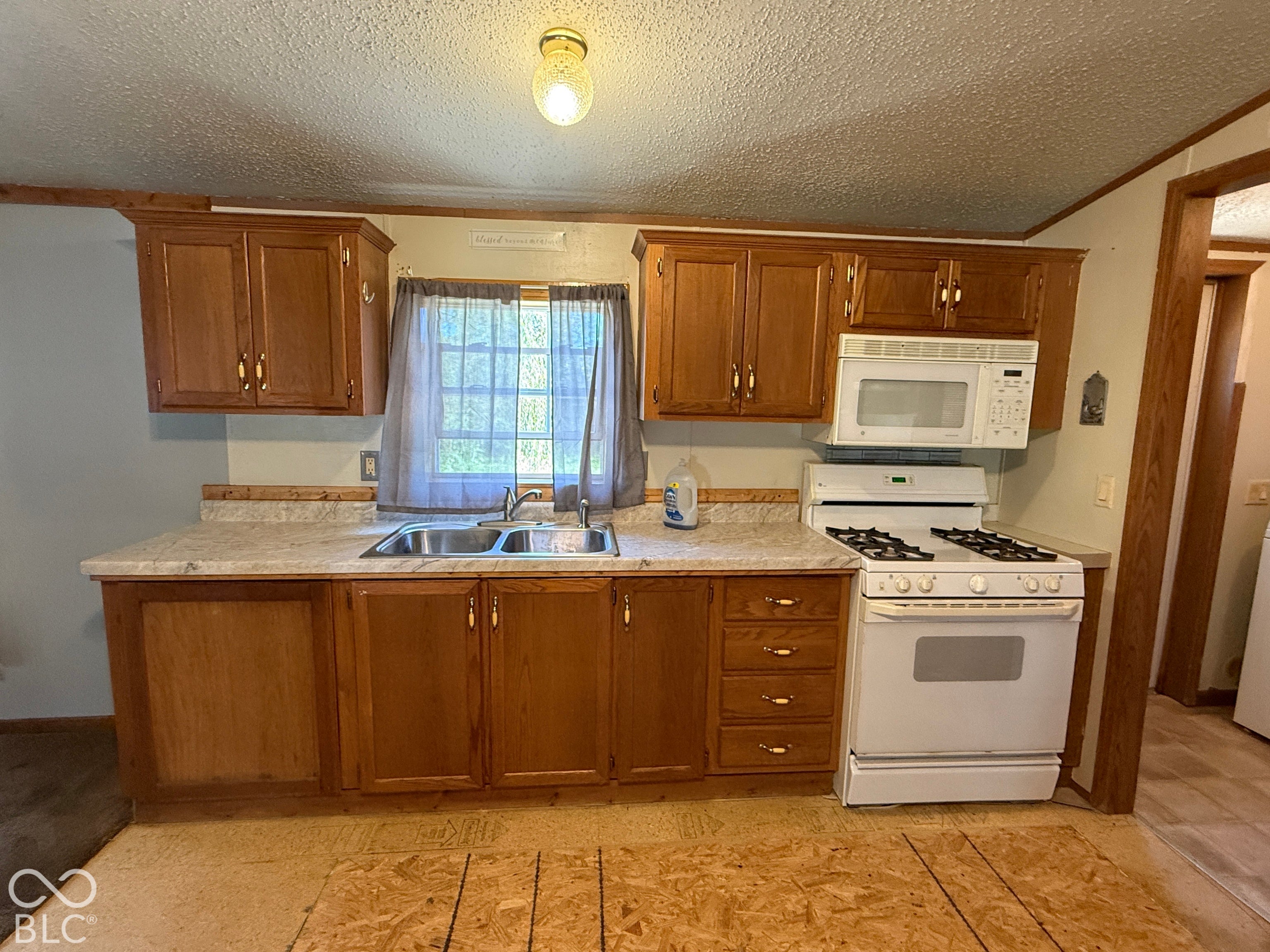 4663 Breckenridge