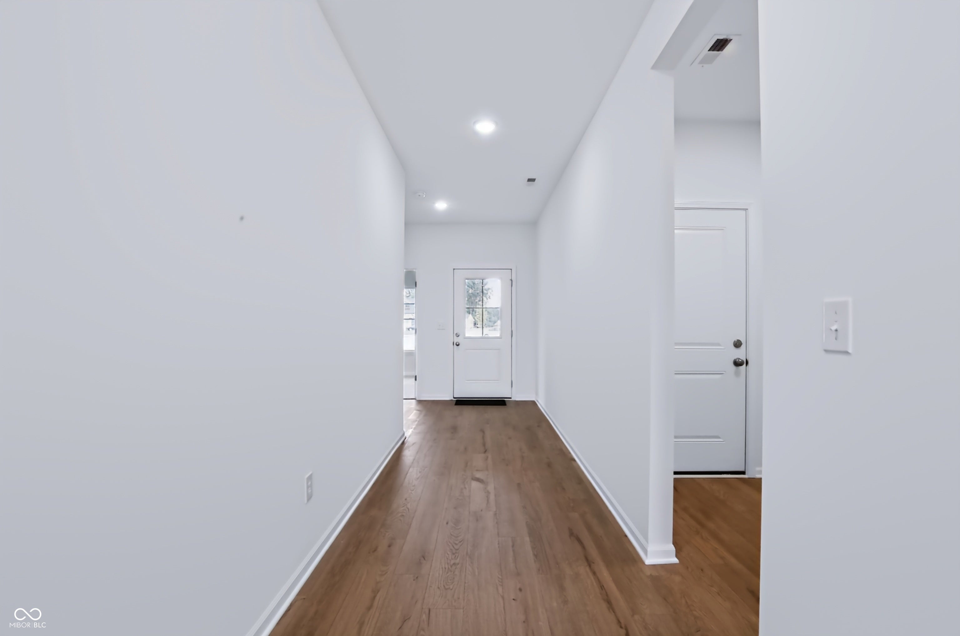 8673 Meadowlands Court