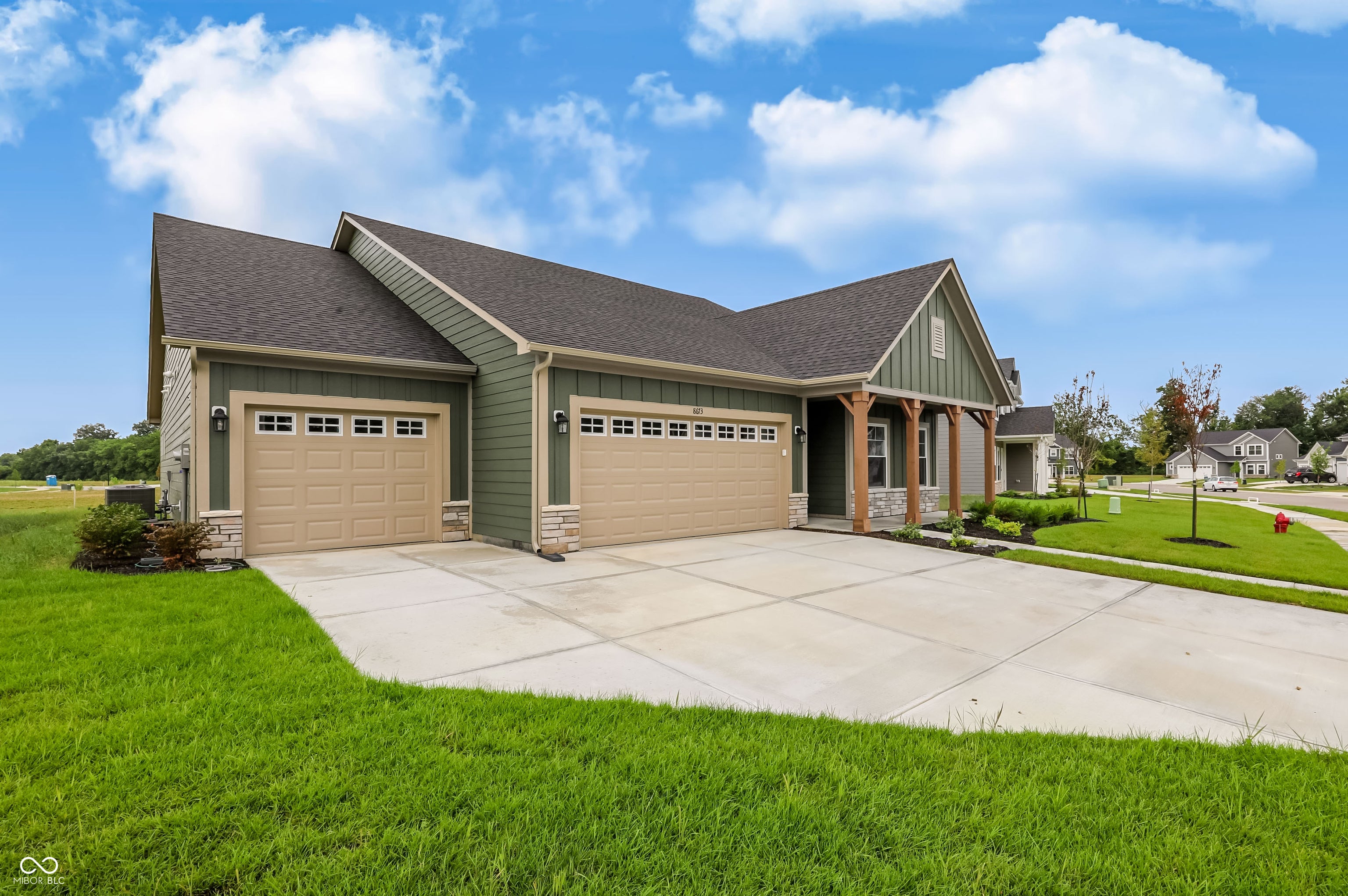 8673 Meadowlands Court