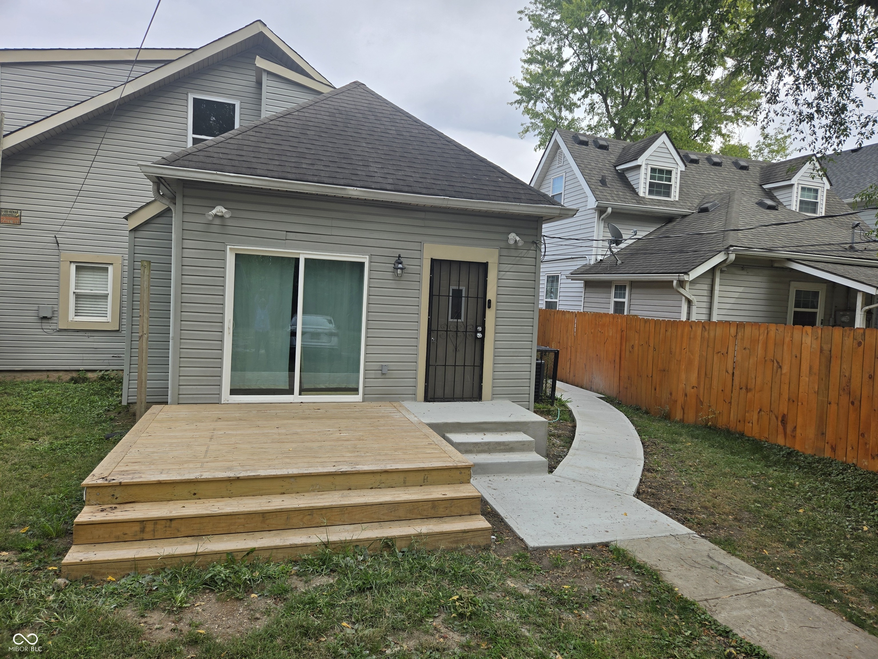 2134 Bellefontaine Street