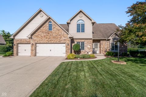 Photo of 1187 Forest Commons Drive, Avon, IN 46123 (MLS # 22105454)