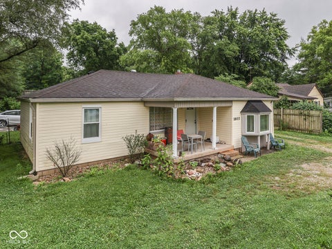 Photo of 1603 S Morgantown Road, Greenwood, IN 46143 (MLS # 22124964)