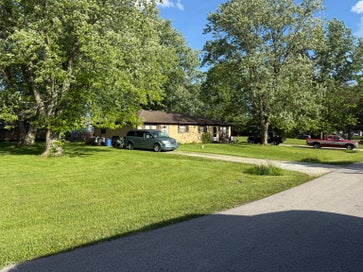 8191-8193 N Maple Drive Mooresville IN 46158