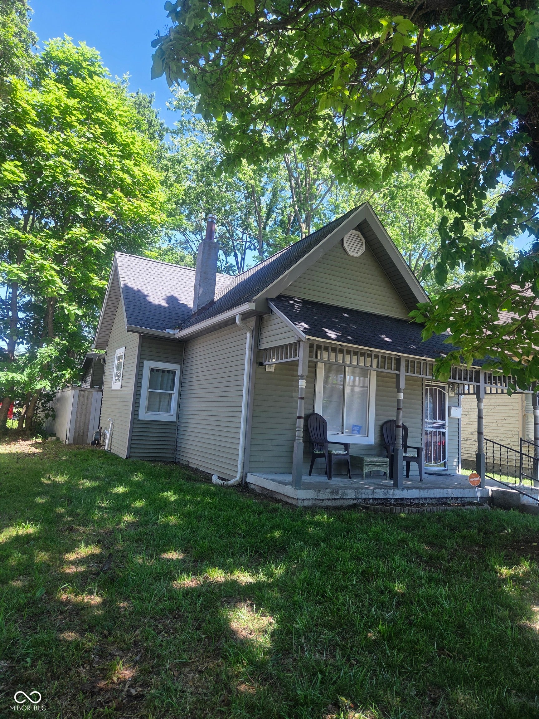3441 N Graceland Drive N
