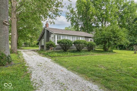 Photo of 6751 E Pleasant Run Pkwy S Drive, Warren Park, IN 46219 (MLS # 22110747)