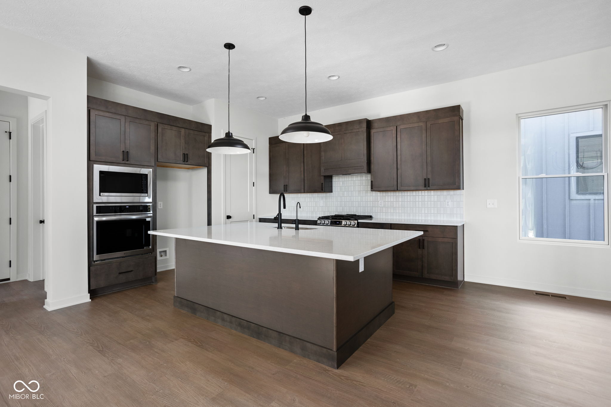 17312 Newton Main Street