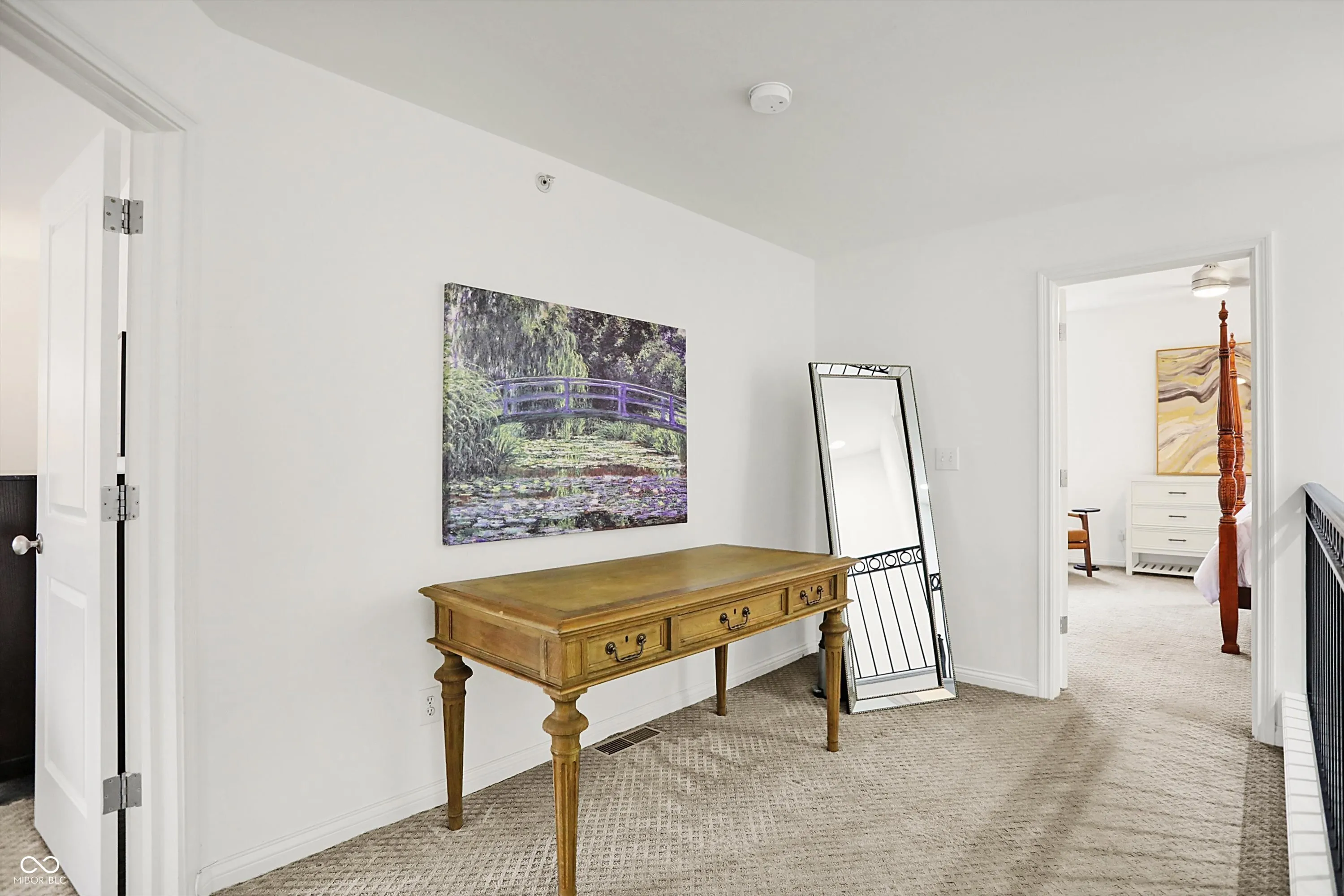 Indianapolis, Indiana 46204, United States, 2 Bedrooms Bedrooms, ,3 BathroomsBathrooms,Residential,Active,92230