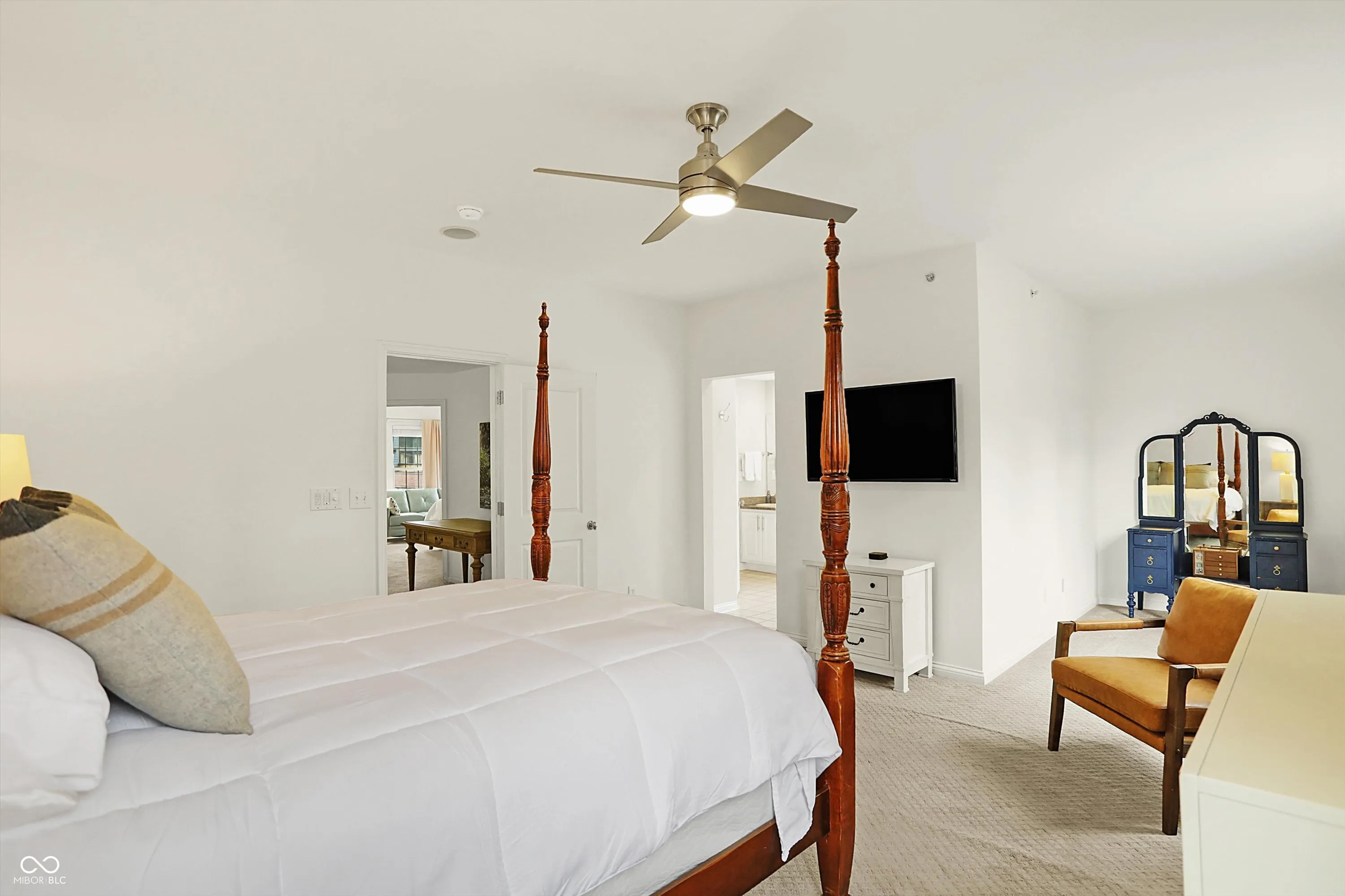 Indianapolis, Indiana 46204, United States, 2 Bedrooms Bedrooms, ,3 BathroomsBathrooms,Residential,Active,92230