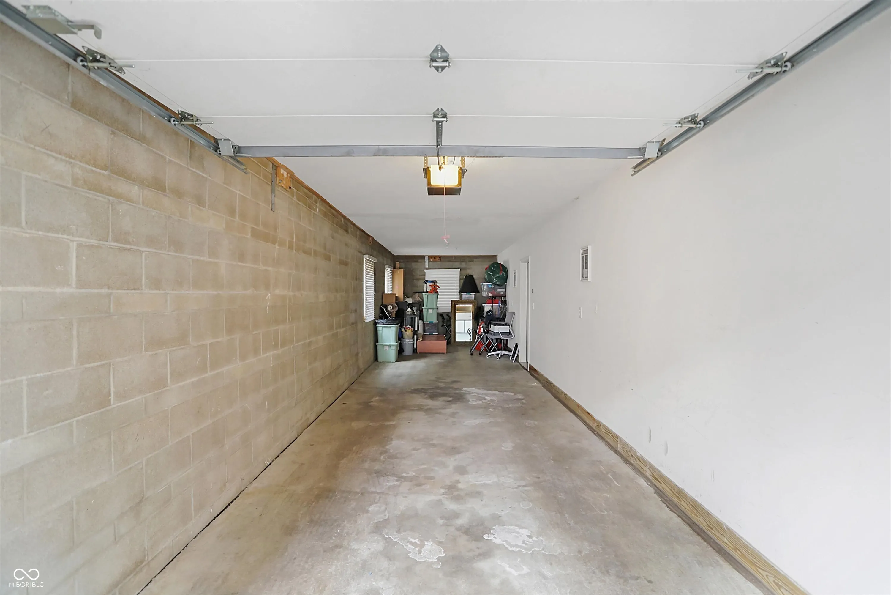 Indianapolis, Indiana 46204, United States, 2 Bedrooms Bedrooms, ,3 BathroomsBathrooms,Residential,Active,92230