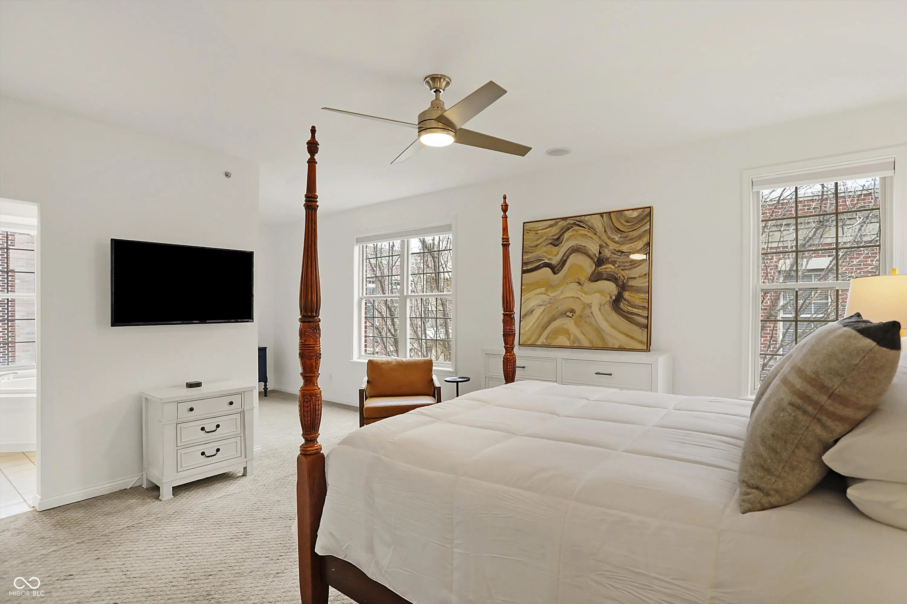 Indianapolis, Indiana 46204, United States, 2 Bedrooms Bedrooms, ,3 BathroomsBathrooms,Residential,Active,92230