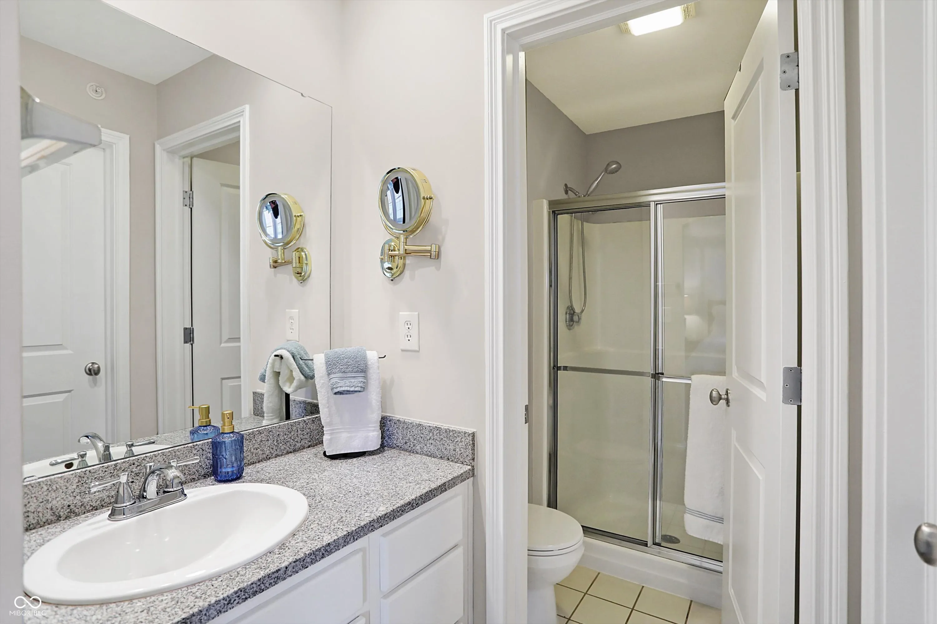 Indianapolis, Indiana 46204, United States, 2 Bedrooms Bedrooms, ,3 BathroomsBathrooms,Residential,Active,92230