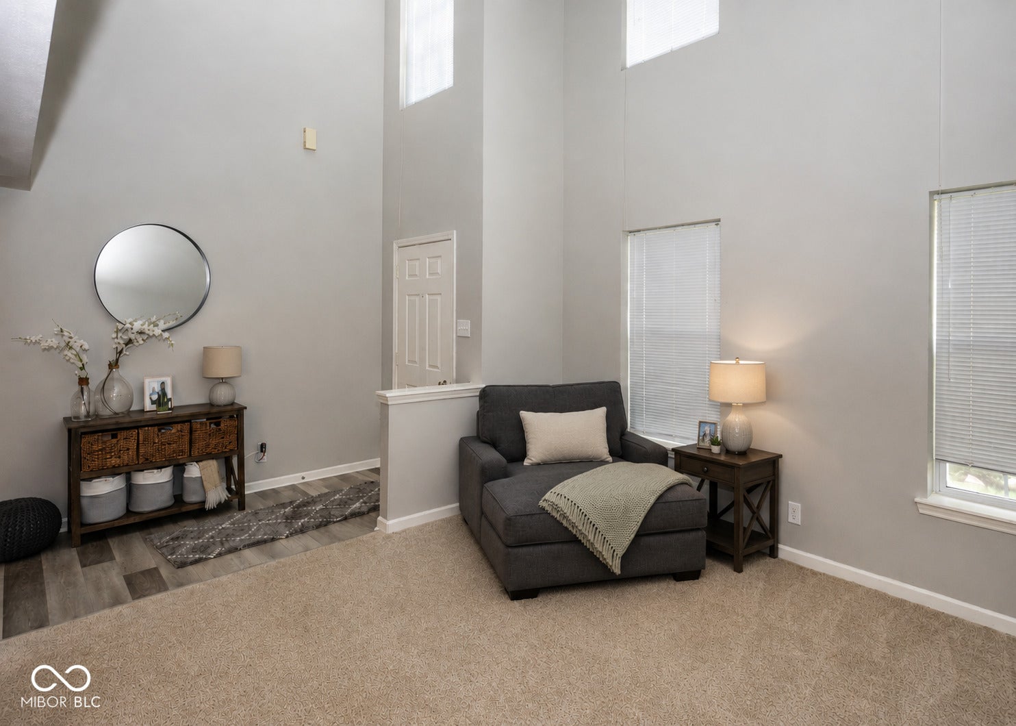 8867 N White Tail Trail