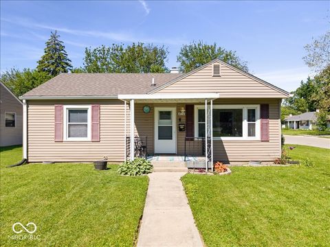 Photo of 4772 N Mitchner Avenue, Indianapolis, IN 46226 (MLS # 22096193)