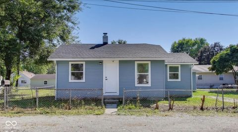 Photo of 4321 Bertha Street, Indianapolis, IN 46241 (MLS # 22098750)