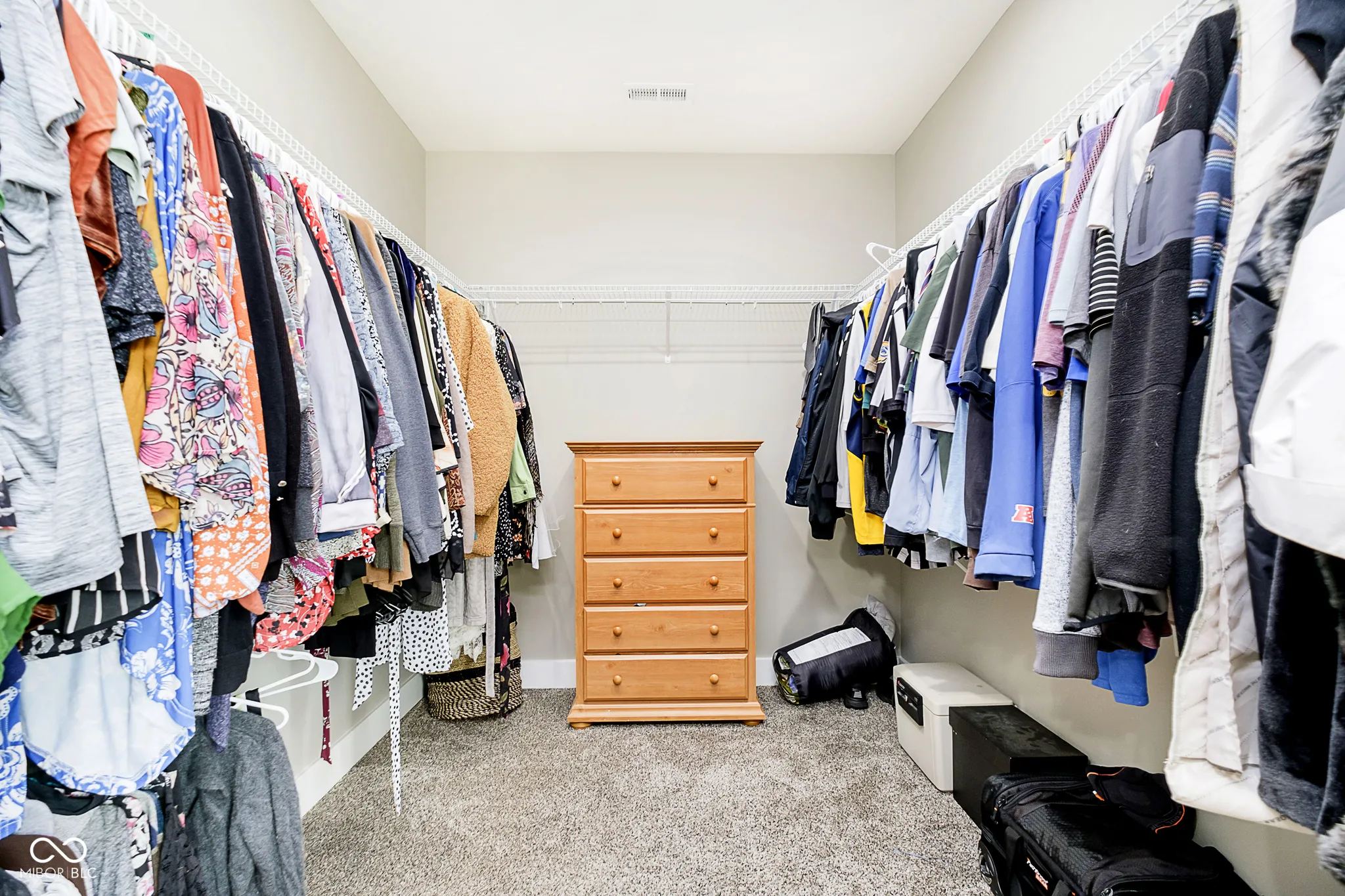 Pendleton, Indiana 46064, United States, 5 Bedrooms Bedrooms, ,5 BathroomsBathrooms,Residential,Pending,88627