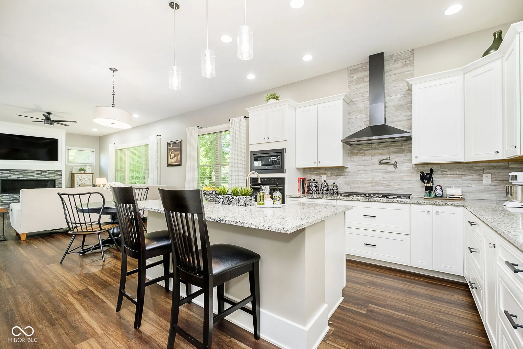 Pendleton, Indiana 46064, United States, 5 Bedrooms Bedrooms, ,5 BathroomsBathrooms,Residential,Pending,88627