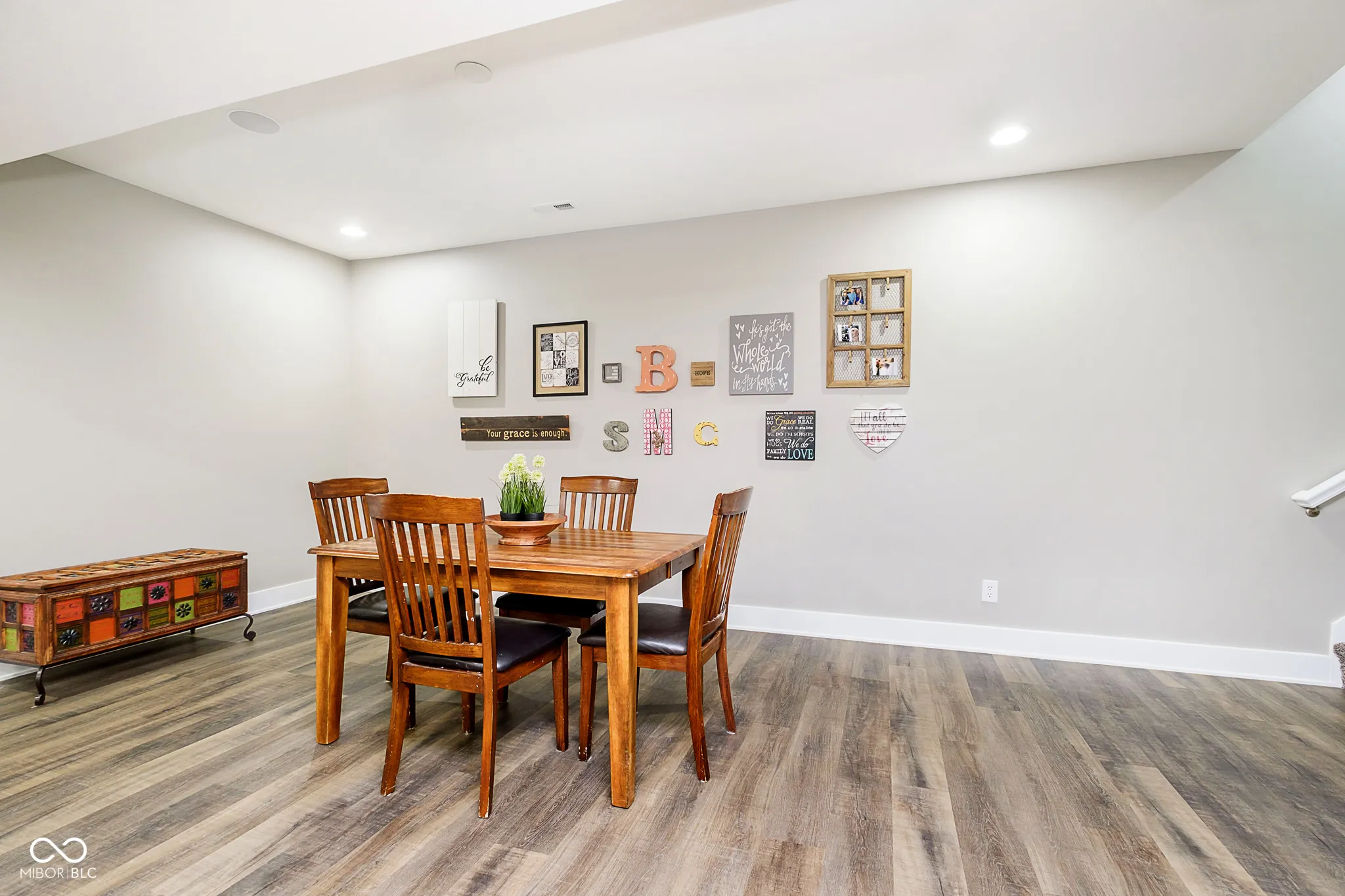 Pendleton, Indiana 46064, United States, 5 Bedrooms Bedrooms, ,5 BathroomsBathrooms,Residential,Pending,88627